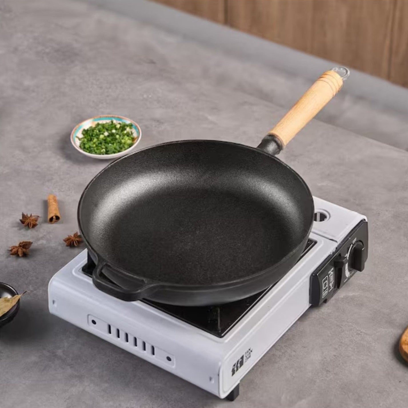 Uncoated Thick Iron Pan
